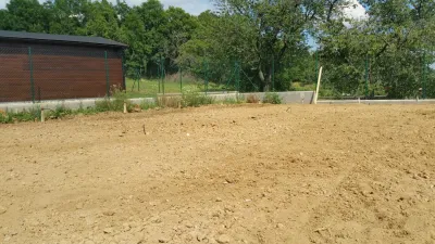 Realizácia záhrady, Štitáre 9